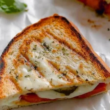 Grilled Mozzarella Sandwich: An Amazing Ultimate Recipe